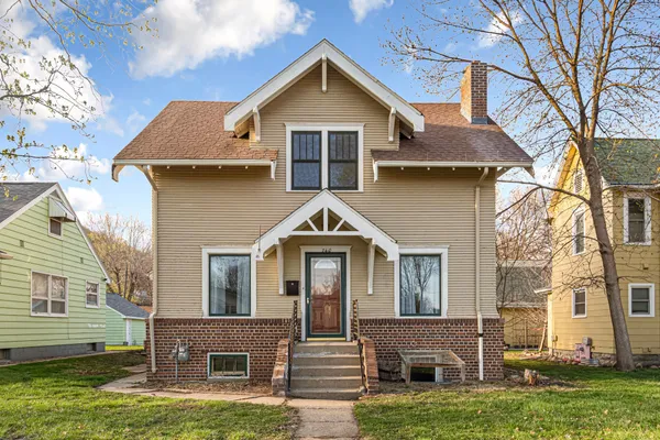 $240,000 | 740 Belgrade Avenue, North Mankato, MN 56003
