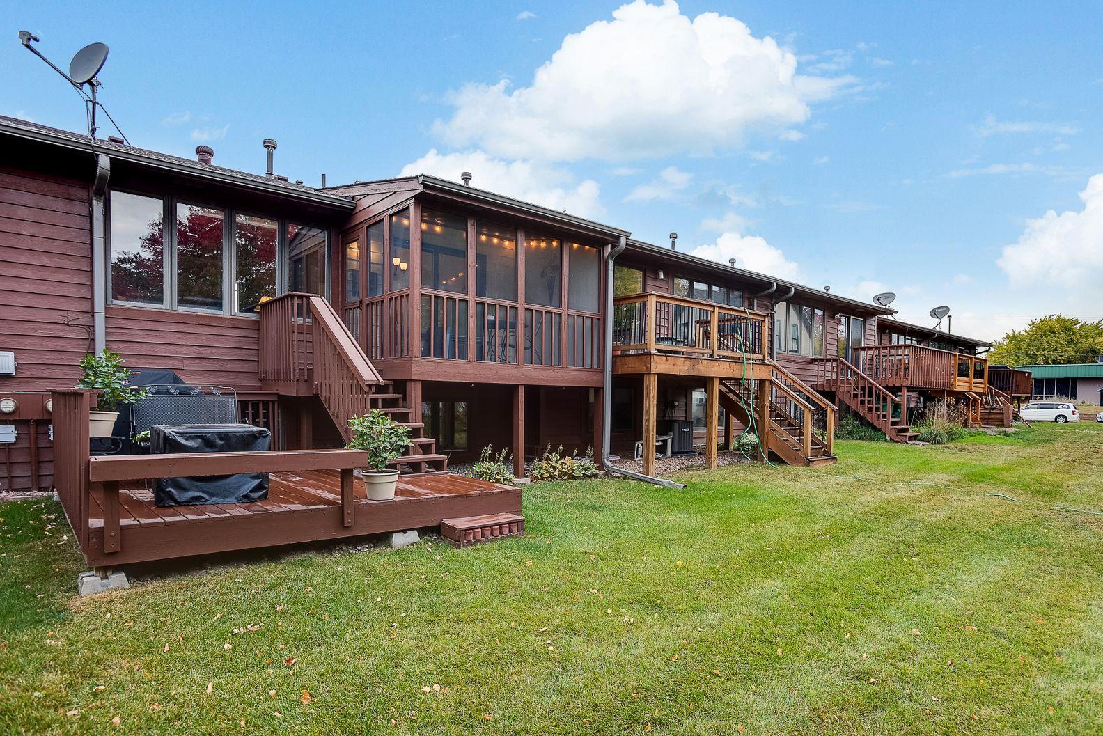 4027 Silver Lake Road Northeast St. Anthony, MN 55421 - Photo 27 of 28 Gallery Image 27