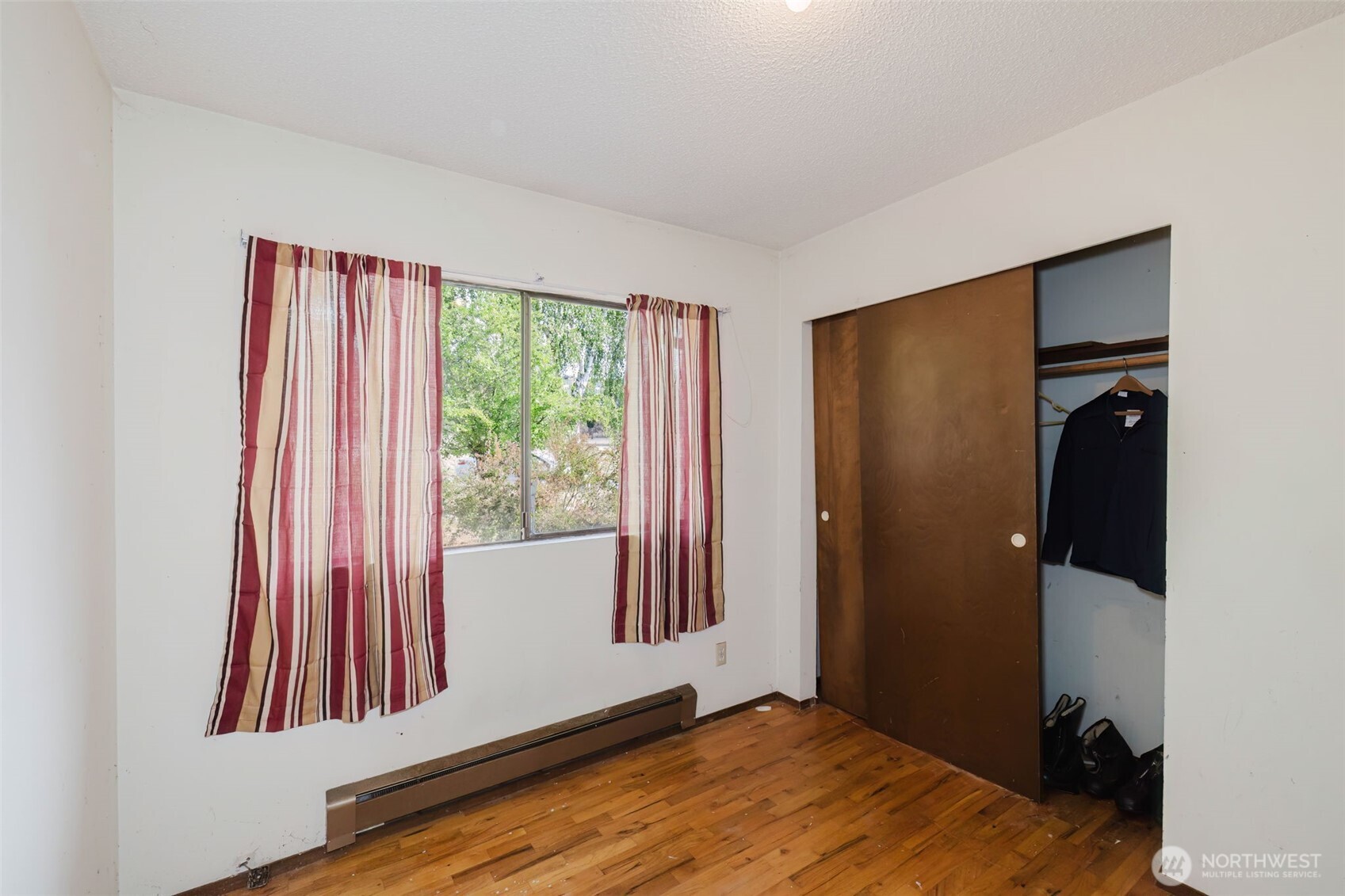 567 Juniper Street Bremerton, WA 98310 - Photo 19 of 37 a view of a room with a large window