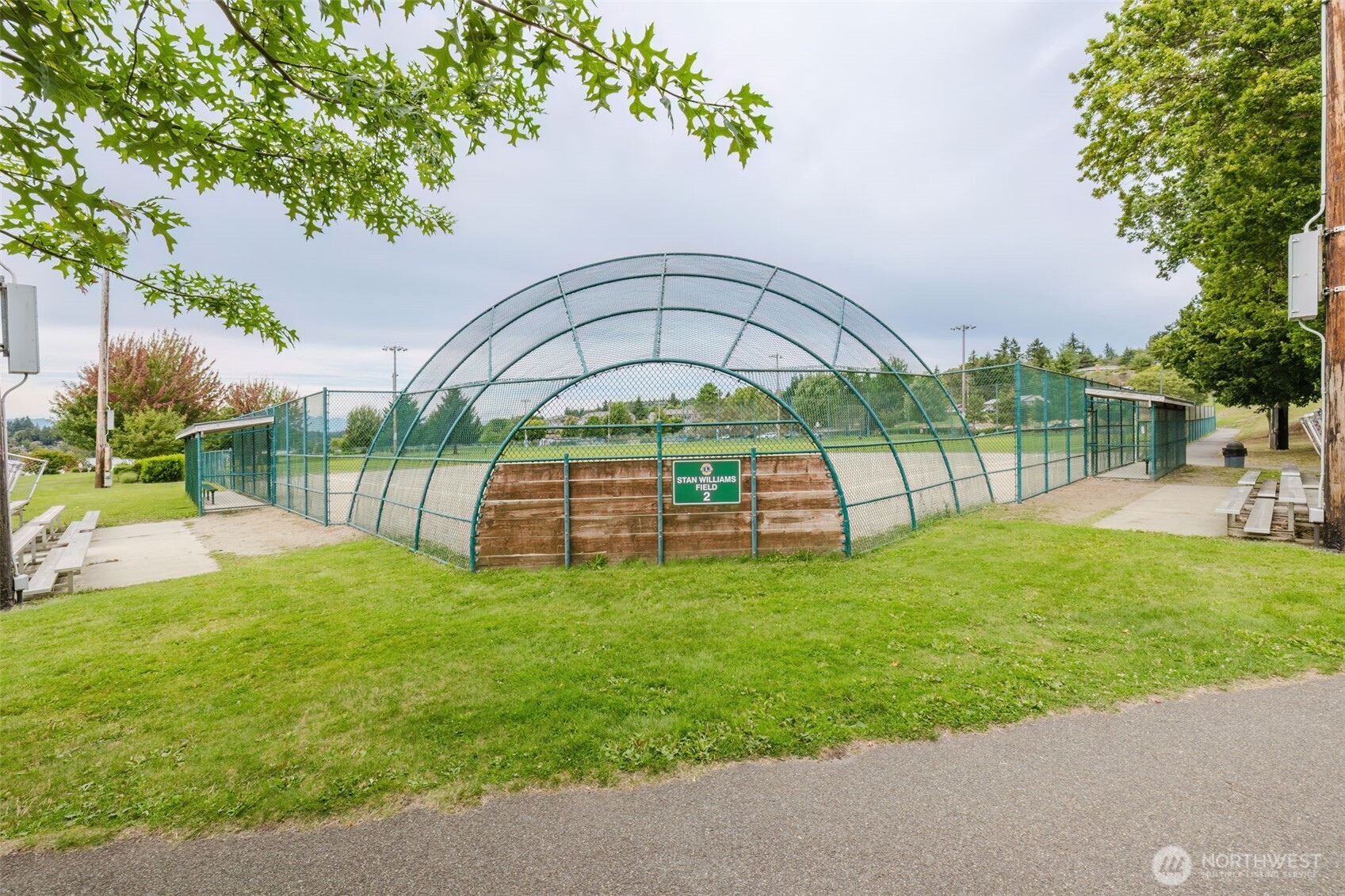 567 Juniper Street Bremerton, WA 98310 - Photo 35 of 37 a view of a garden