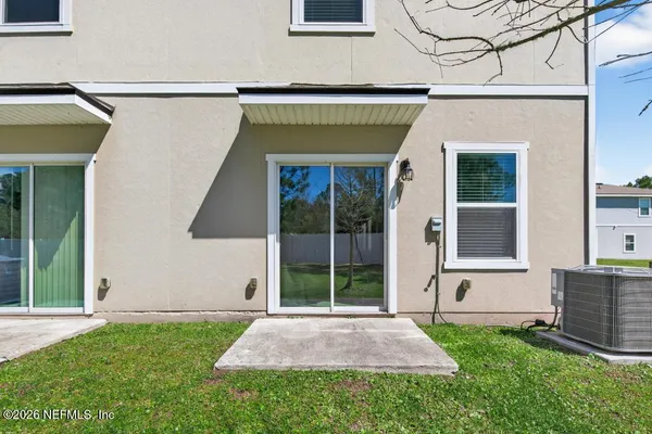 $1,750 | 909 Capitol Parkway, Jacksonville, FL 32218