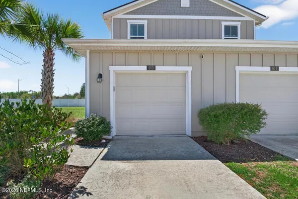 $1,750 | 909 Capitol Parkway, Jacksonville, FL 32218