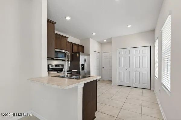 $1,750 | 909 Capitol Parkway, Jacksonville, FL 32218
