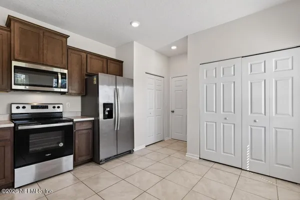 $1,750 | 909 Capitol Parkway, Jacksonville, FL 32218