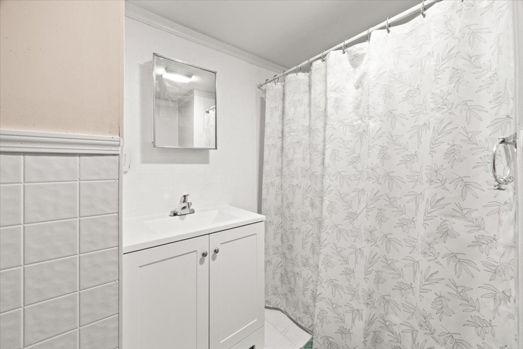 46 Grove Street Taunton, MA 02780 - Photo 18 of 26