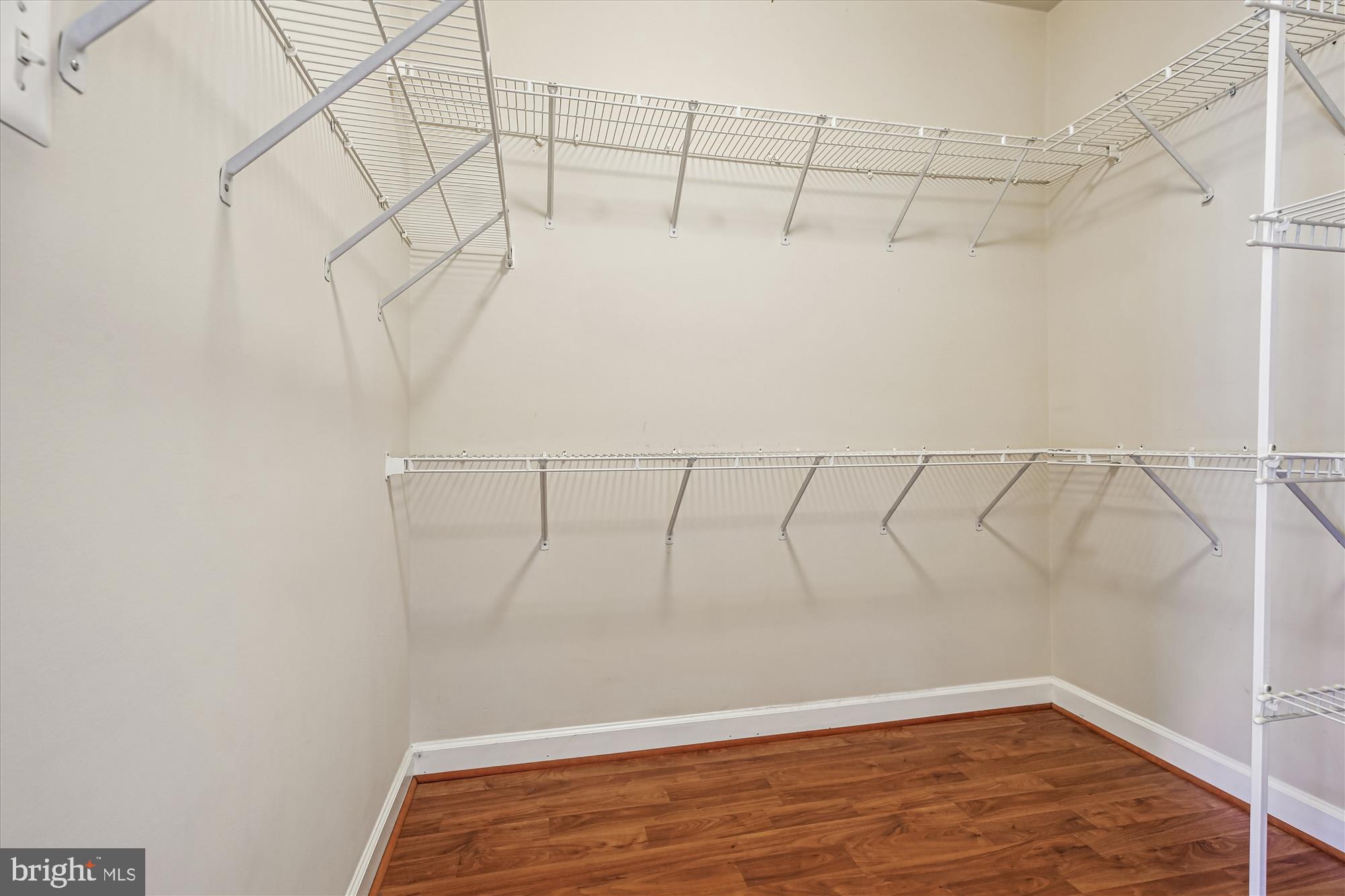 1127 Gaither Road Rockville, MD 20850 - Photo 16 of 36 a view of a room