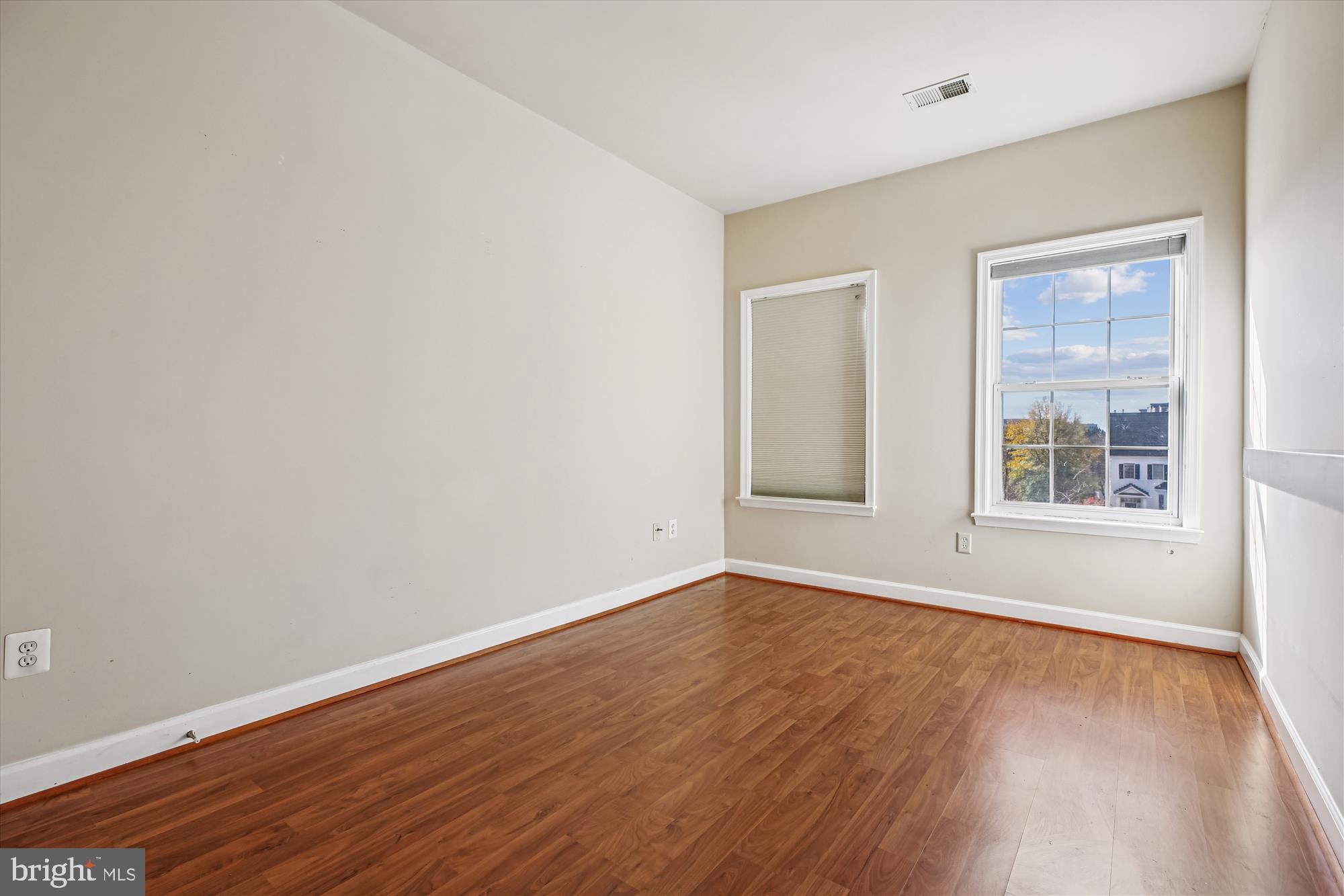 1127 Gaither Road Rockville, MD 20850 - Photo 29 of 42 Bedroom 3
