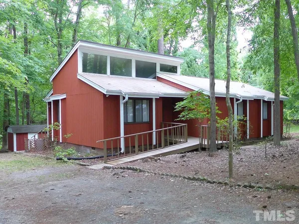$2,335 | 100 Barrington Hill Road, Chapel Hill, NC 27516