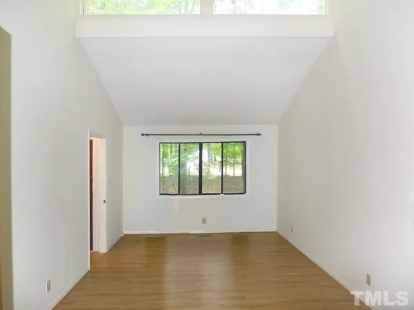 $2,335 | 100 Barrington Hill Road, Chapel Hill, NC 27516