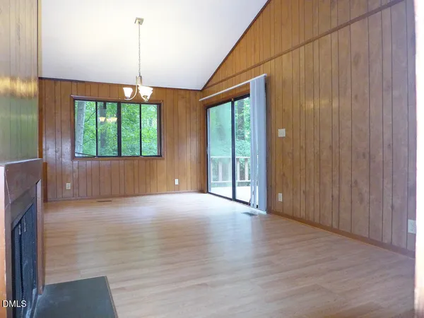 $2,335 | 100 Barrington Hill Road, Chapel Hill, NC 27516