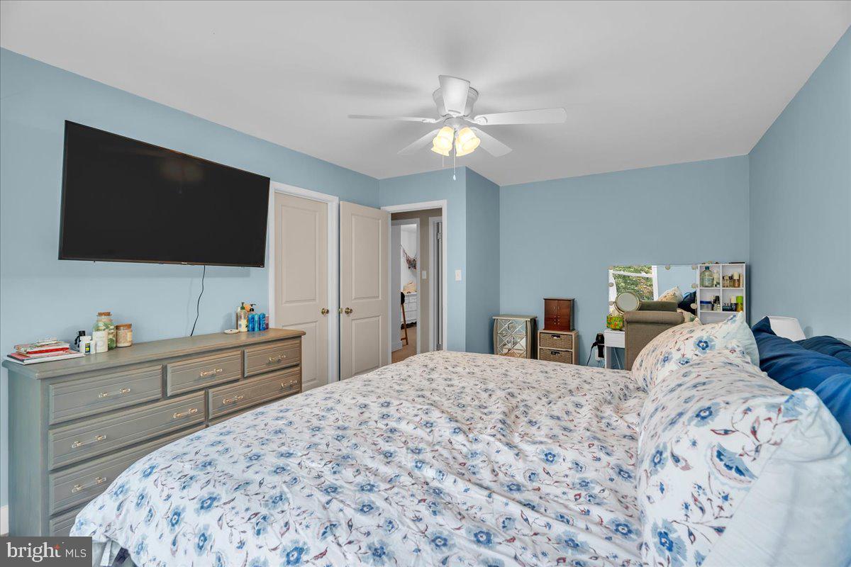 6 Adam Lane Voorhees, NJ 08043 - Photo 20 of 24