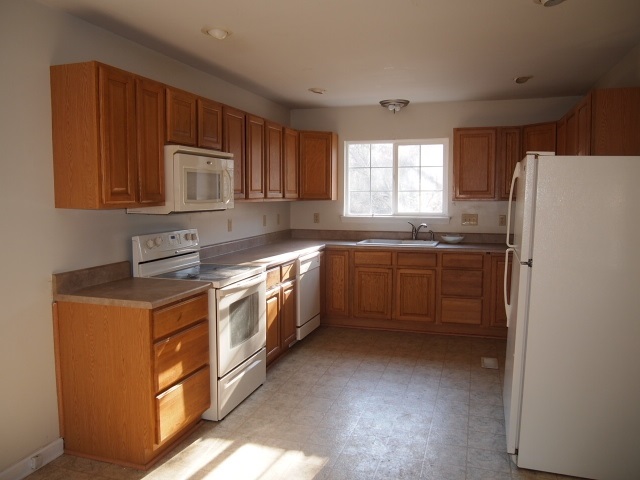 215 Fraley Drive Inman, SC 29349 - Photo 4 of 17