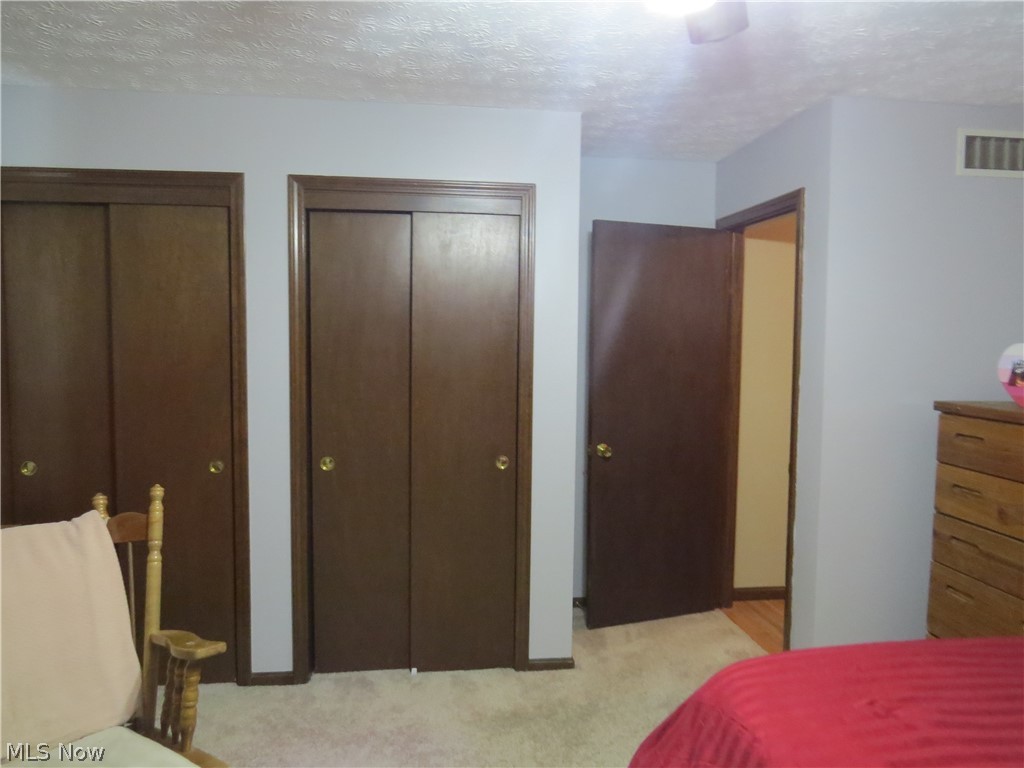 46105 Middle Ridge Road Amherst, OH 44001 - Photo 16 of 17