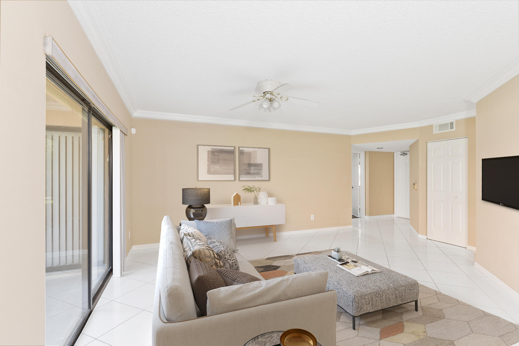 5520 Coach House Circle, Unit B Boca Raton, FL 33486 - Photo 6 of 32 Virtually staged Living room
