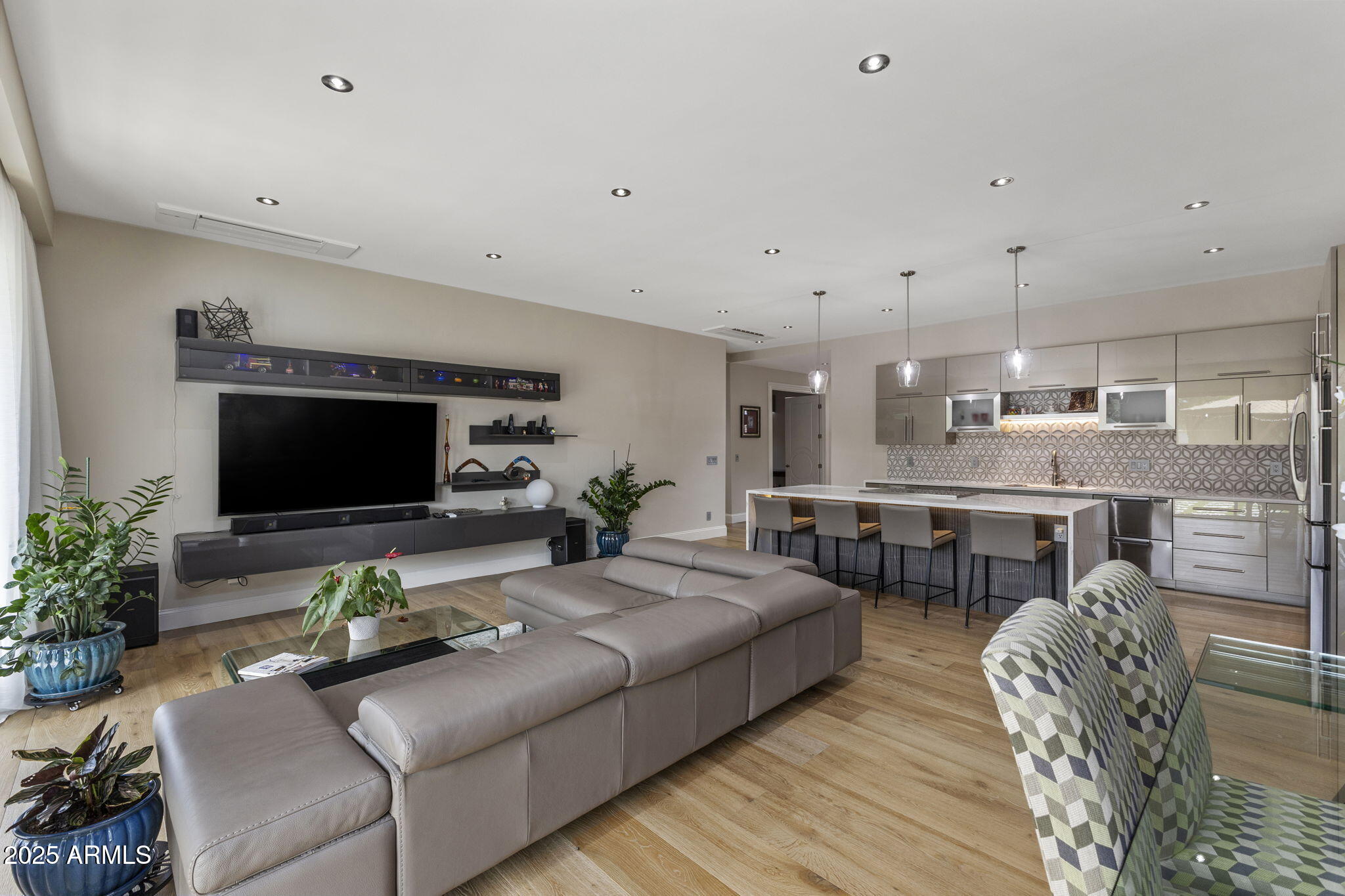 5868 East Onyx Avenue Paradise Valley, AZ 85253 - Photo 11 of 45 11-web-or-mls-IMG_6016