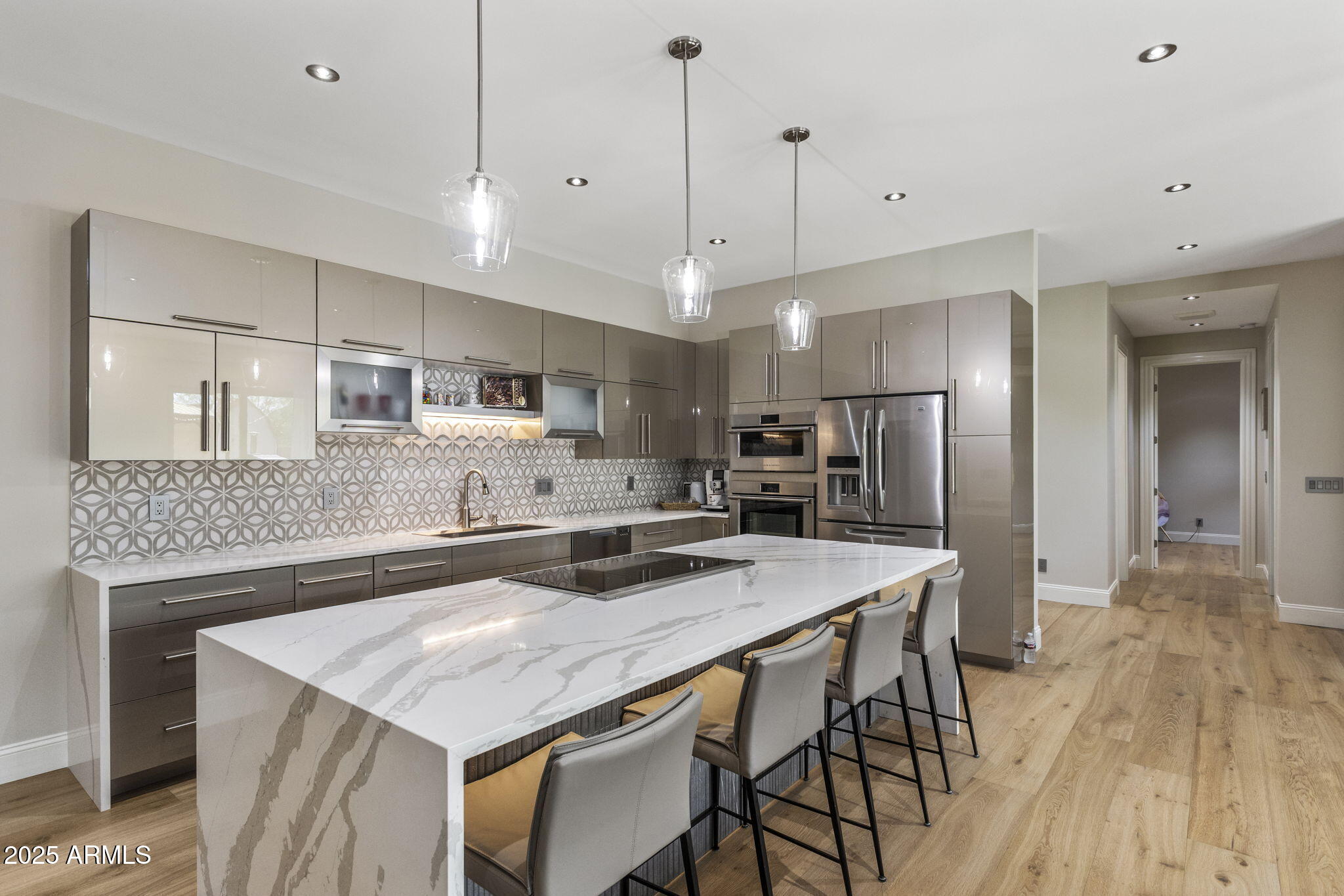 5868 East Onyx Avenue Paradise Valley, AZ 85253 - Photo 4 of 45 10-web-or-mls-IMG_6052