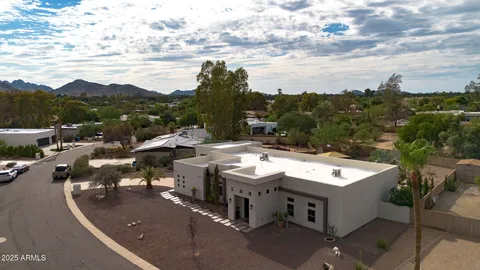 $2,250,000 | 5868 East Onyx Avenue, Paradise Valley, AZ 85253