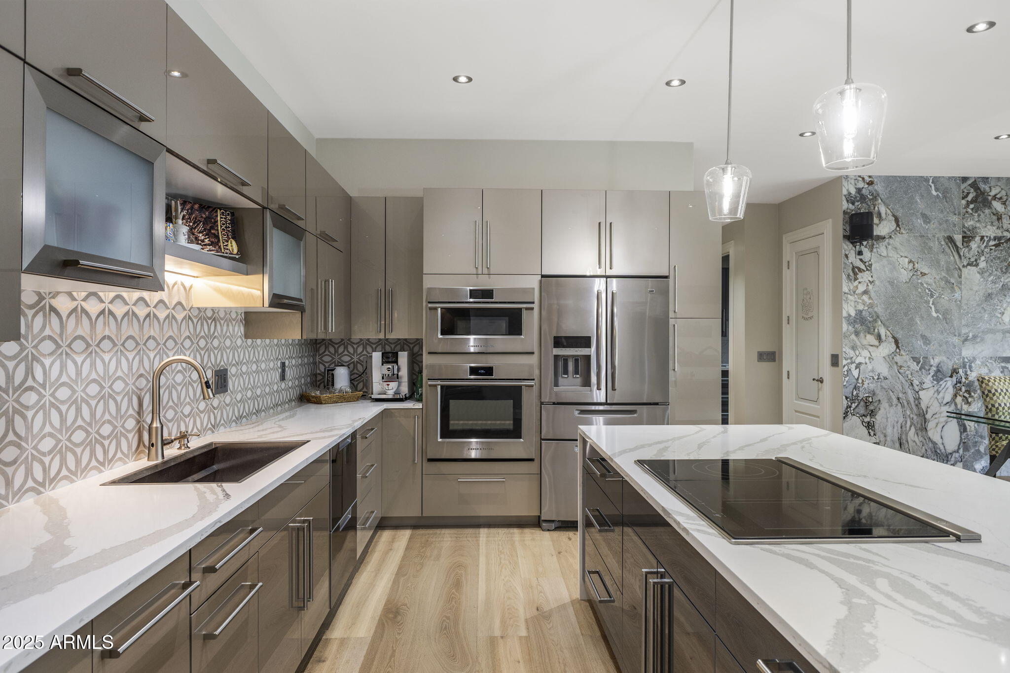 5868 East Onyx Avenue Paradise Valley, AZ 85253 - Photo 5 of 45 21-web-or-mls-IMG_6063