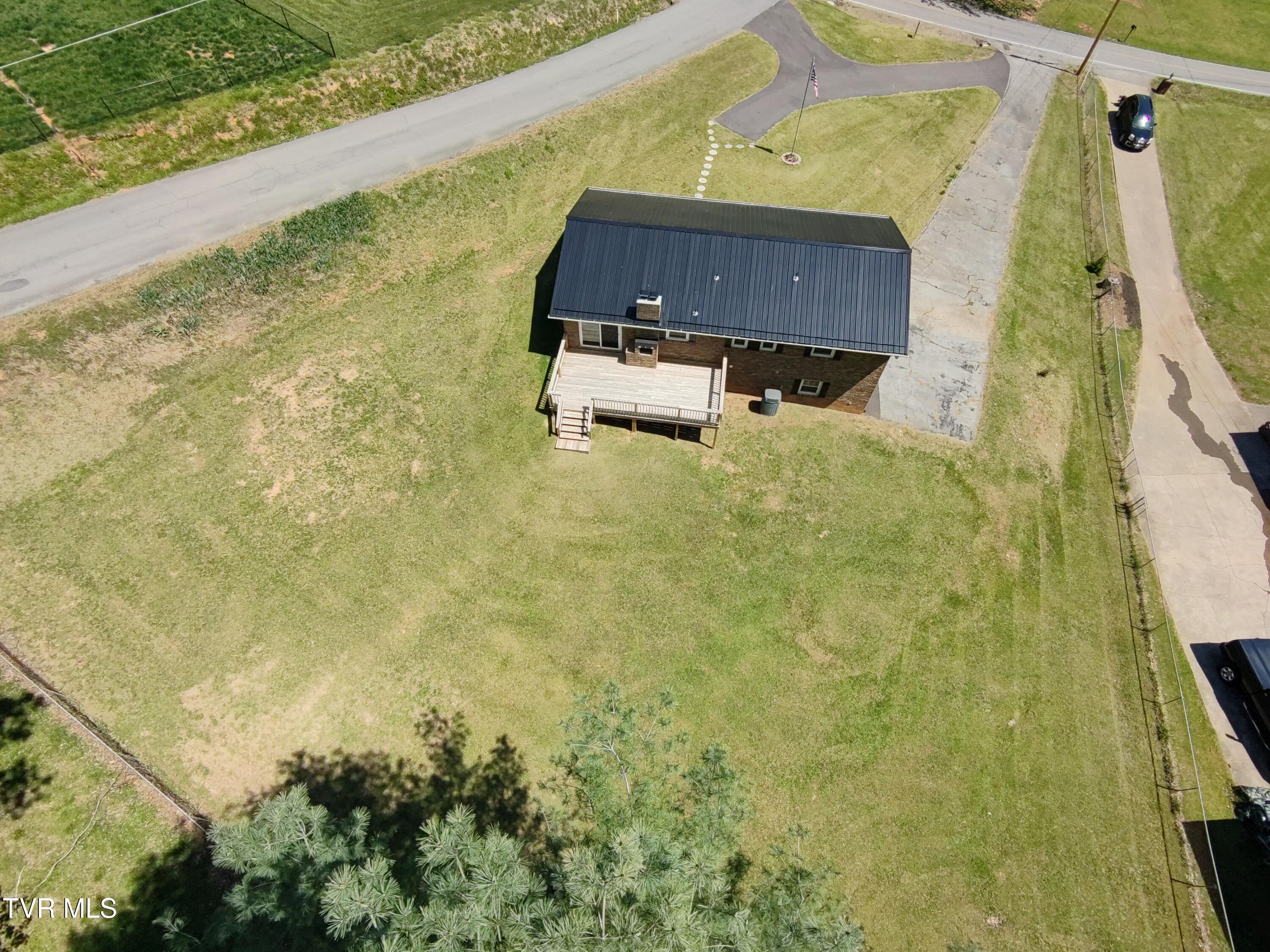 536 Chadwell Road Kingsport, TN 37660 - Photo 39 of 39 HOVER_20250418_1744994987655