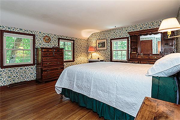 9 Hitchinpost Road Chelmsford, MA 01824 - Photo 15 of 30 Gallery Image 15