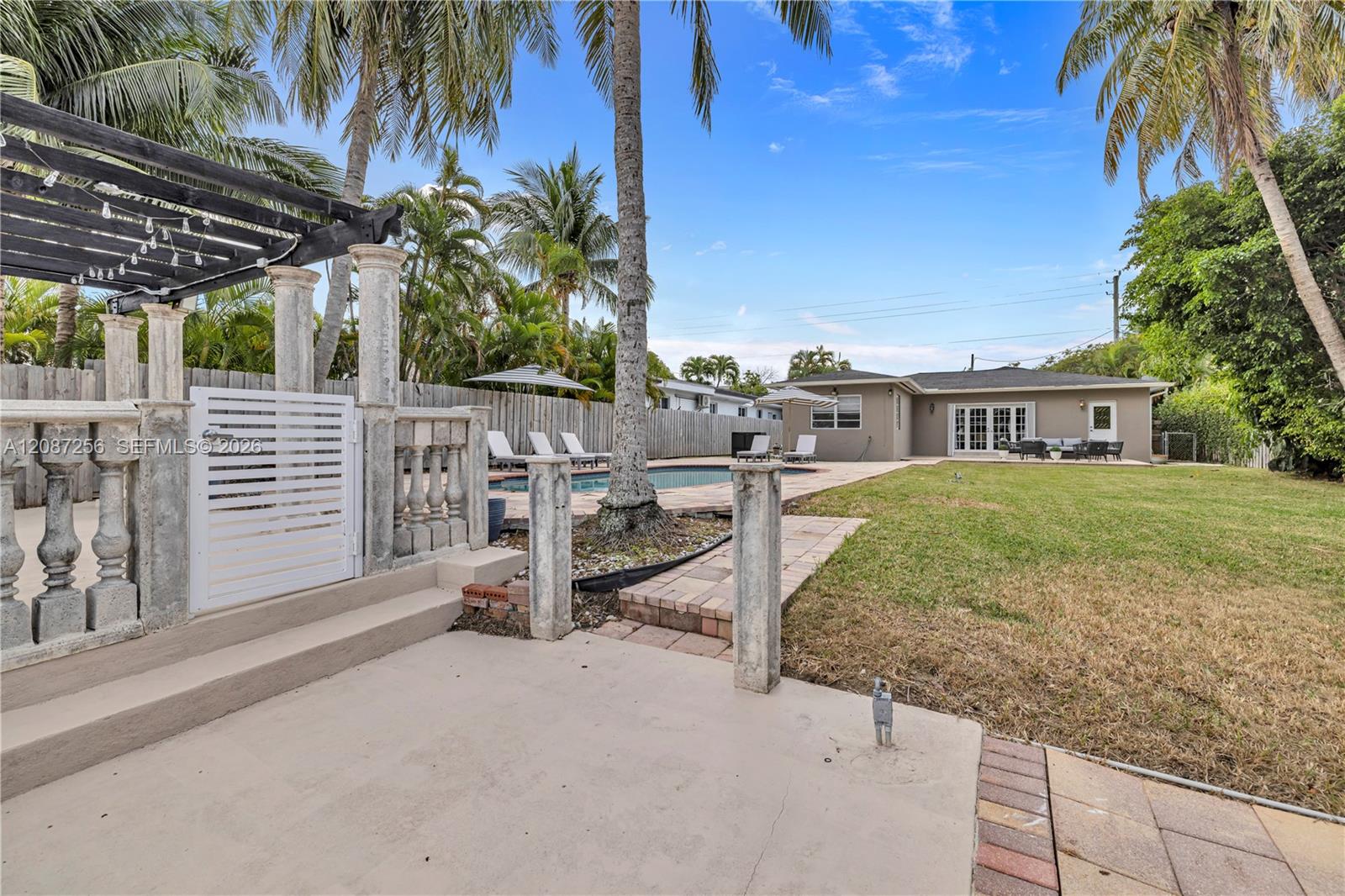 1815 Daytonia Road Miami Beach, FL 33141 - Photo 32 of 37 Gallery Image 32