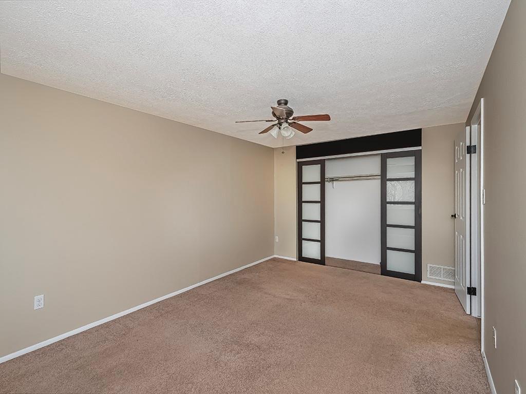 329 Ridge Point Circle, Unit B31 Bridgeville, PA 15017 - Photo 13 of 21