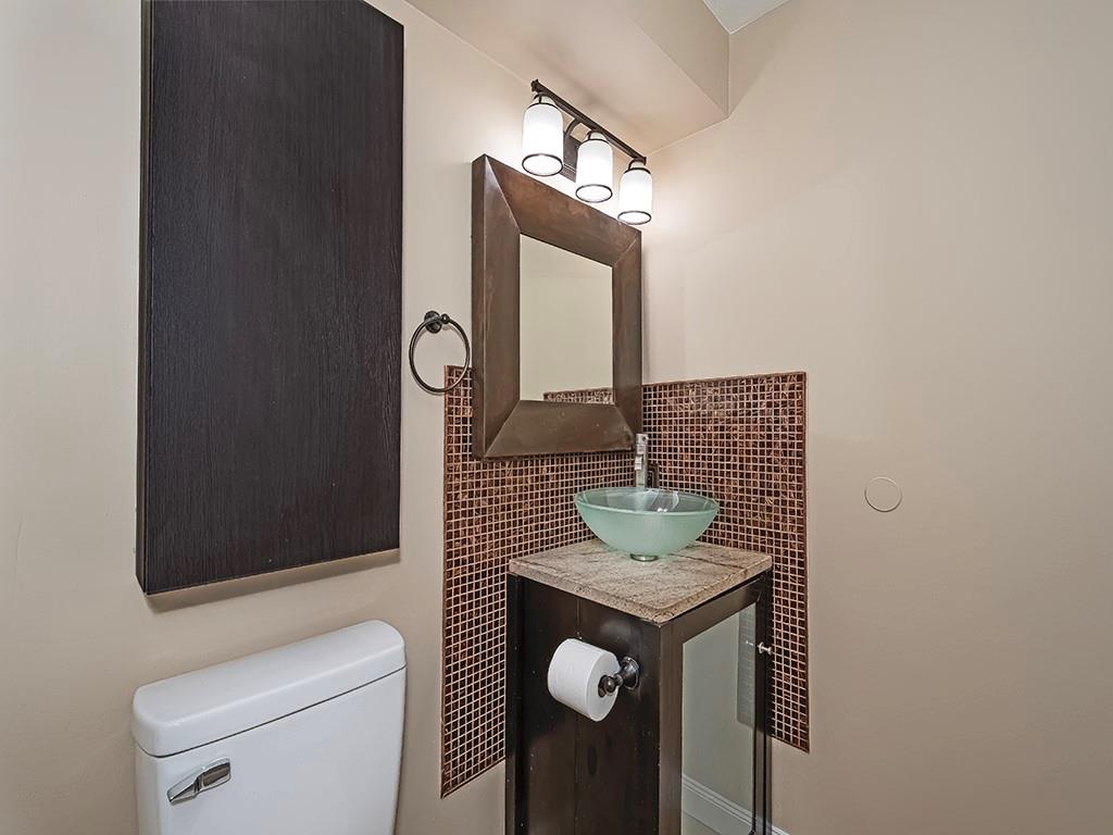 329 Ridge Point Circle, Unit B31 Bridgeville, PA 15017 - Photo 4 of 21