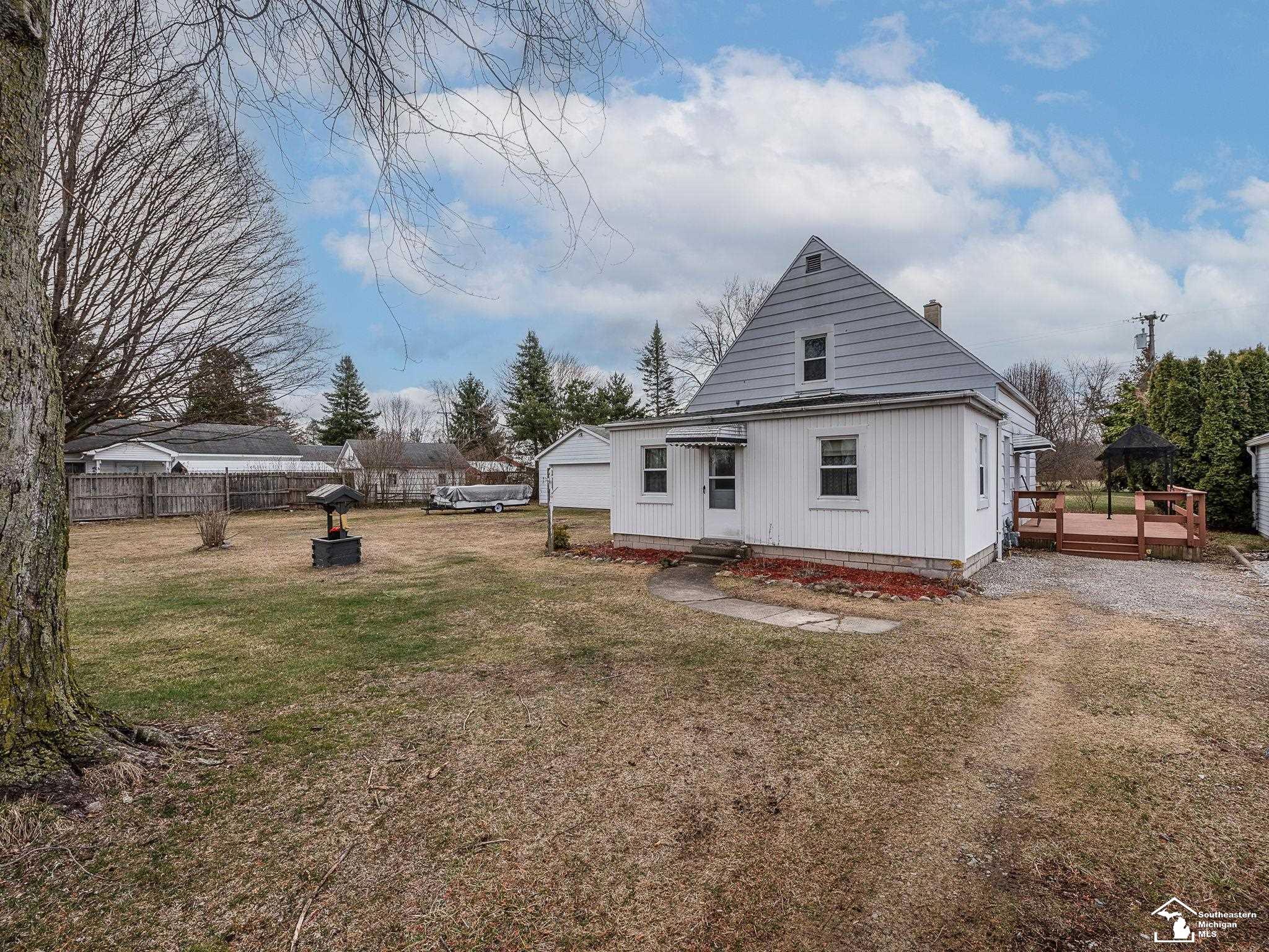 1849 Toben Road Carleton, MI 48117 - Photo 1 of 32