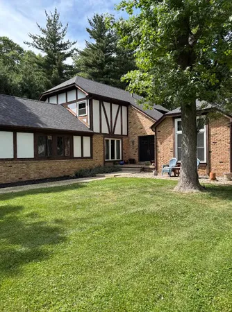 $375,000 | 710 Apache Drive, Forsyth, IL 62535