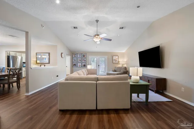 $295,000 | 4519 Southpointe Lane, Pensacola, FL 32514