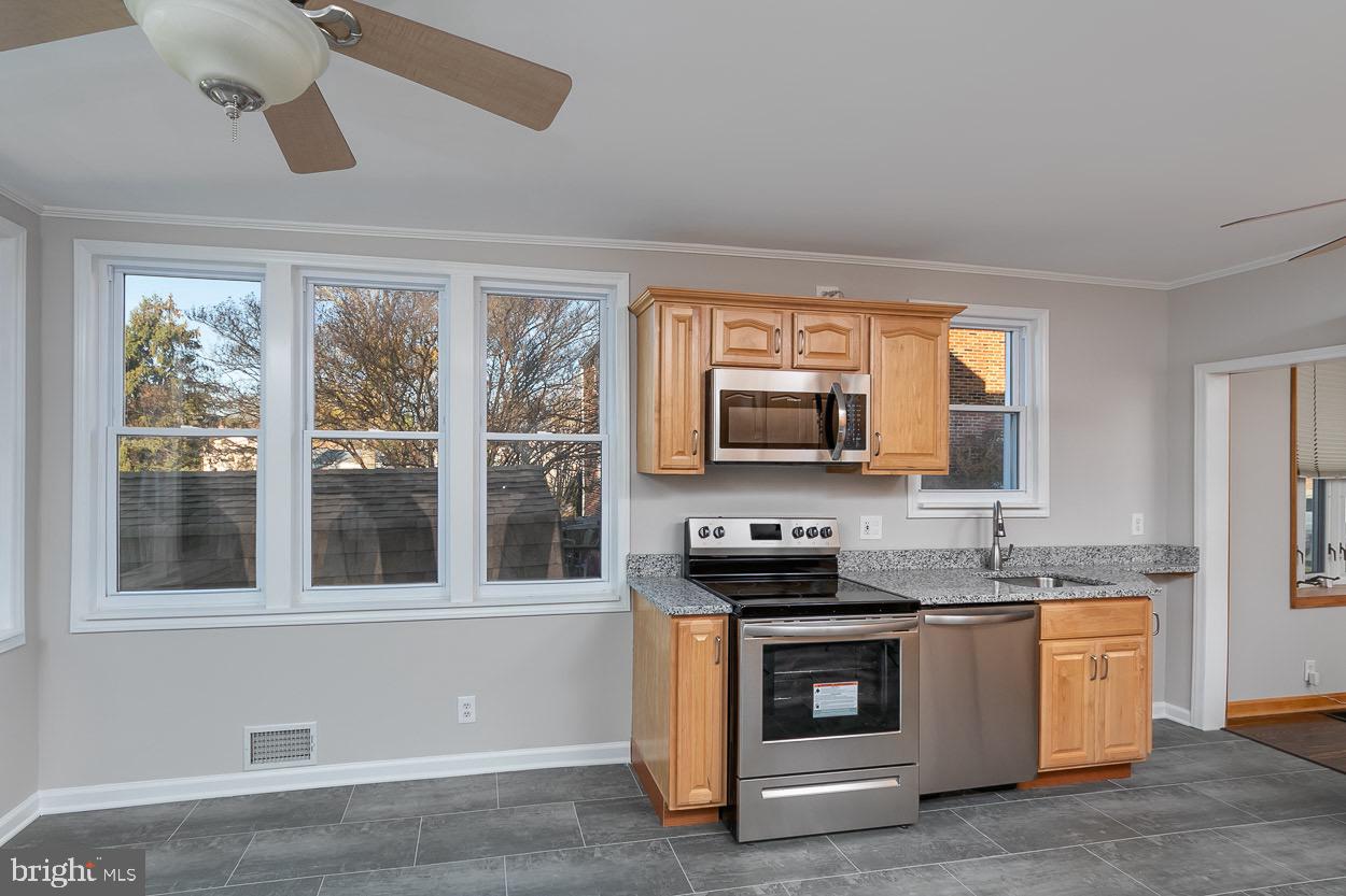 2933 Willoughby Road Baltimore, MD 21234 - Photo 16 of 46 Gallery Image 16