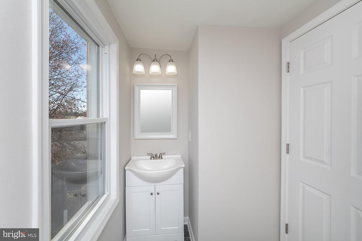 2933 Willoughby Road Baltimore, MD 21234 - Photo 40 of 46 Gallery Image 40