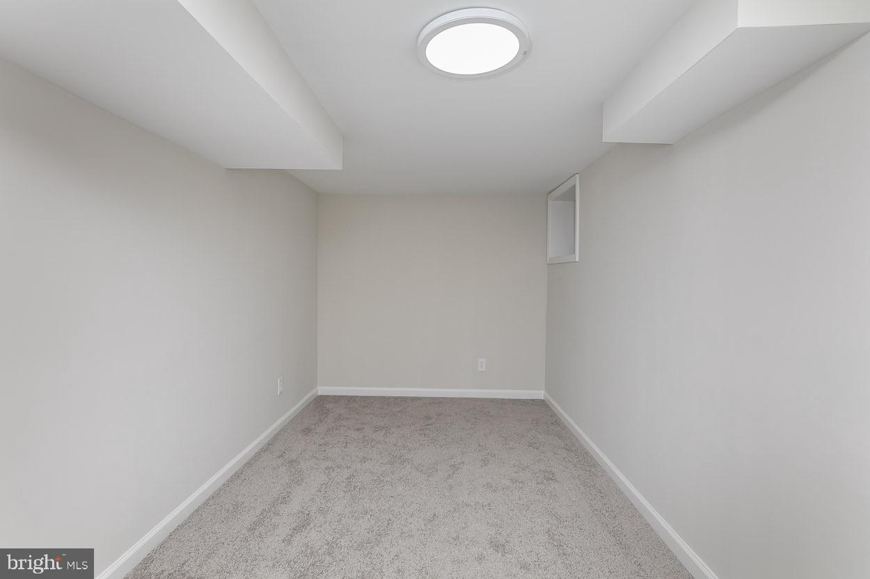 2933 Willoughby Road Baltimore, MD 21234 - Photo 45 of 46 Gallery Image 45