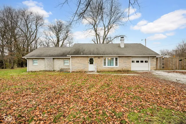 $260,000 | 3427 North East Street, Columbus, IN 47203