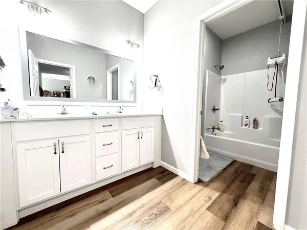 $355,000 | 30624 Porter Drive, Maryville, MO 64468