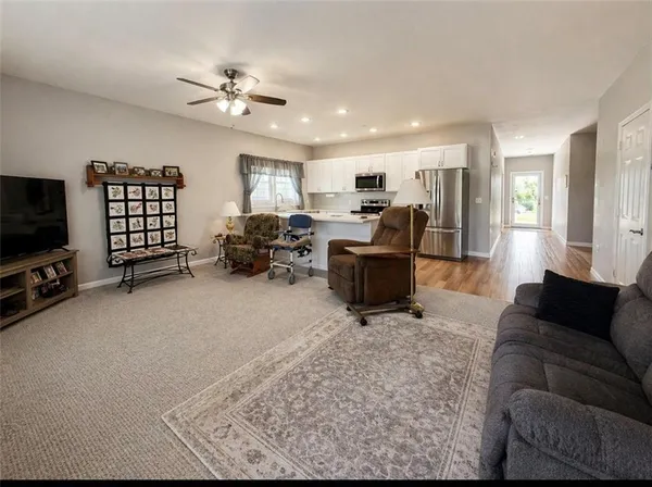 $355,000 | 30624 Porter Drive, Maryville, MO 64468