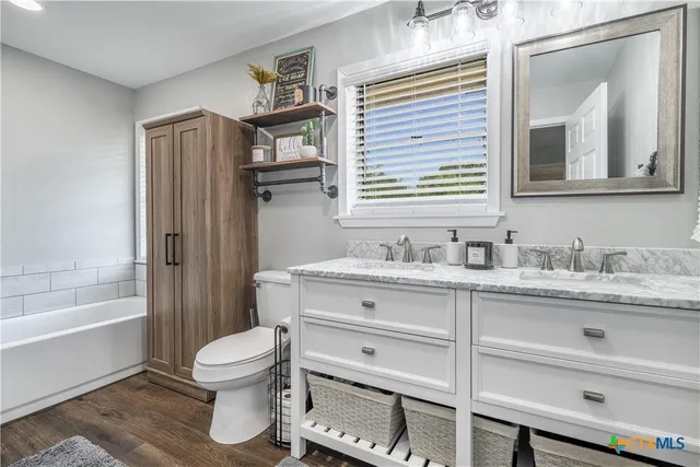 $289,000 | 1603 West Fm 2237, Muldoon, TX 78949