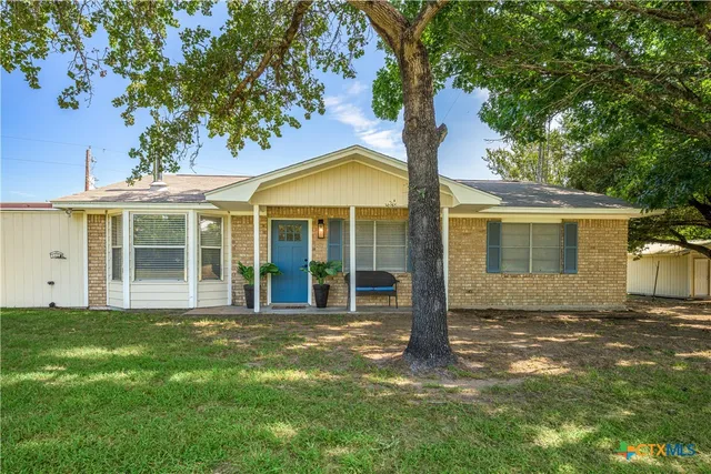 $289,000 | 1603 West Fm 2237, Muldoon, TX 78949