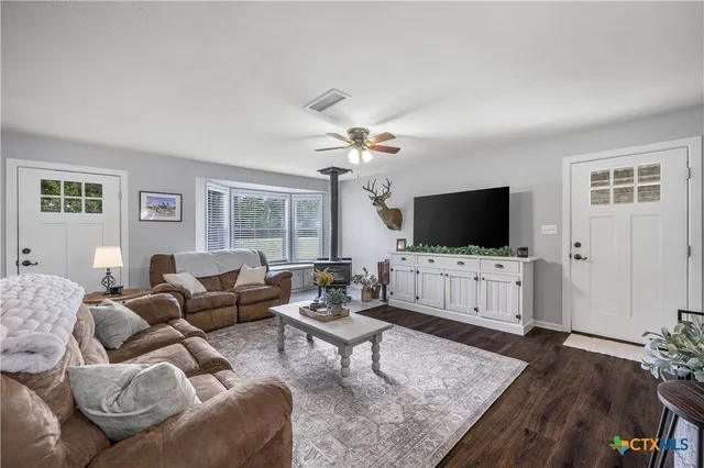 $289,000 | 1603 West Fm 2237, Muldoon, TX 78949