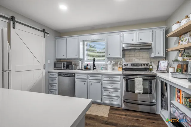 $289,000 | 1603 West Fm 2237, Muldoon, TX 78949