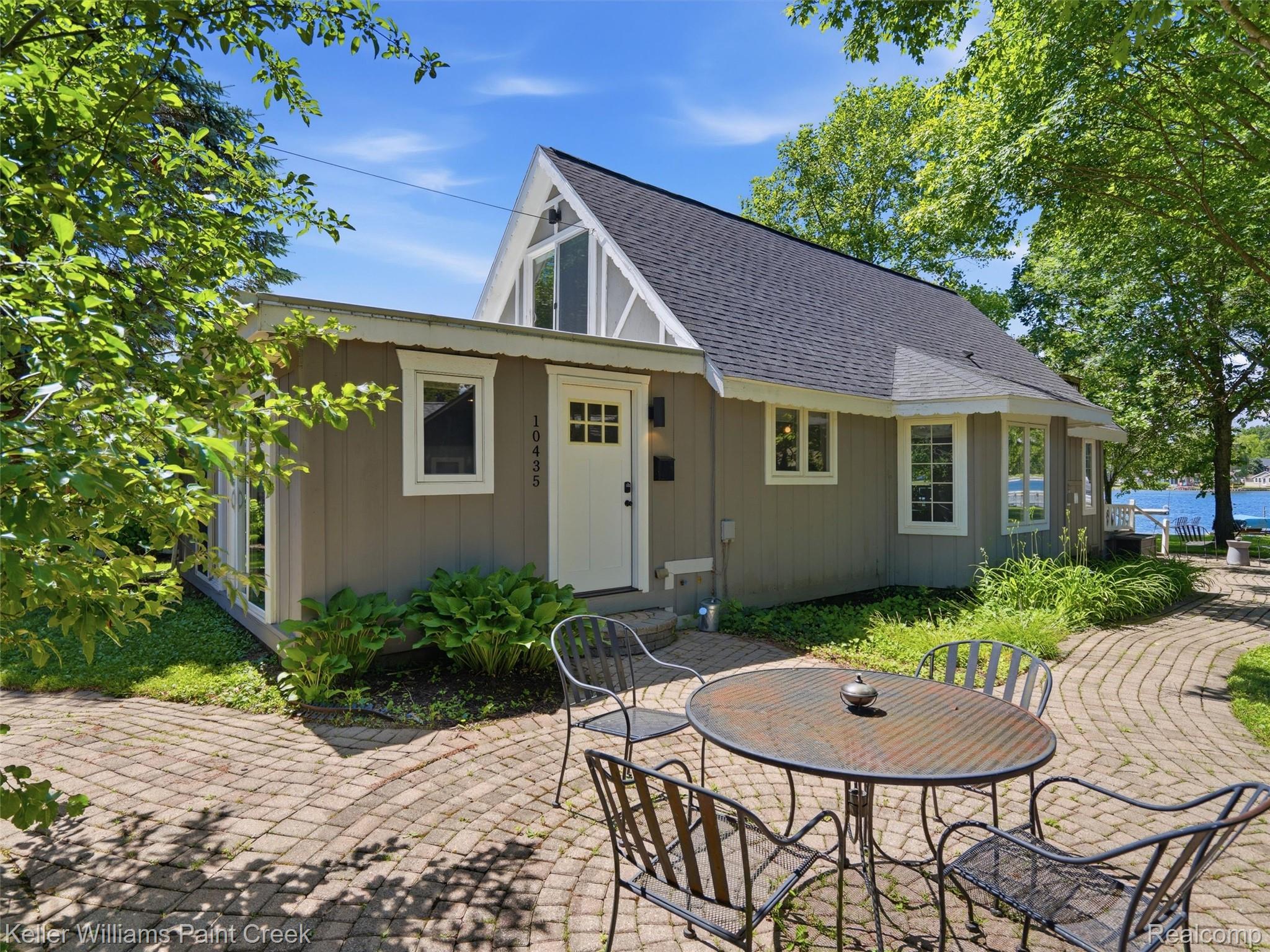 10435 Spring Street Fenton, MI 48430 - Photo 27 of 40 35-DSC06771.jpg