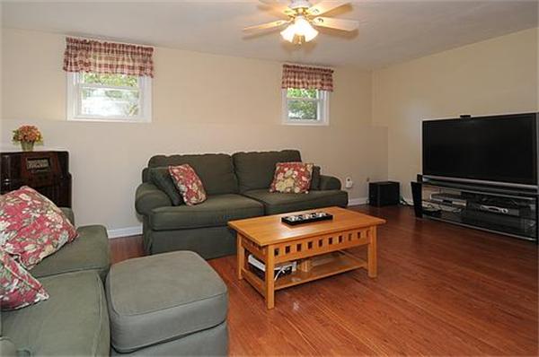 29 Argonne Road Billerica, MA 01821 - Photo 14 of 21 Gallery Image 14