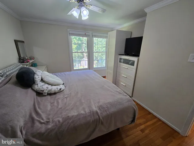 a view of living room and furniture