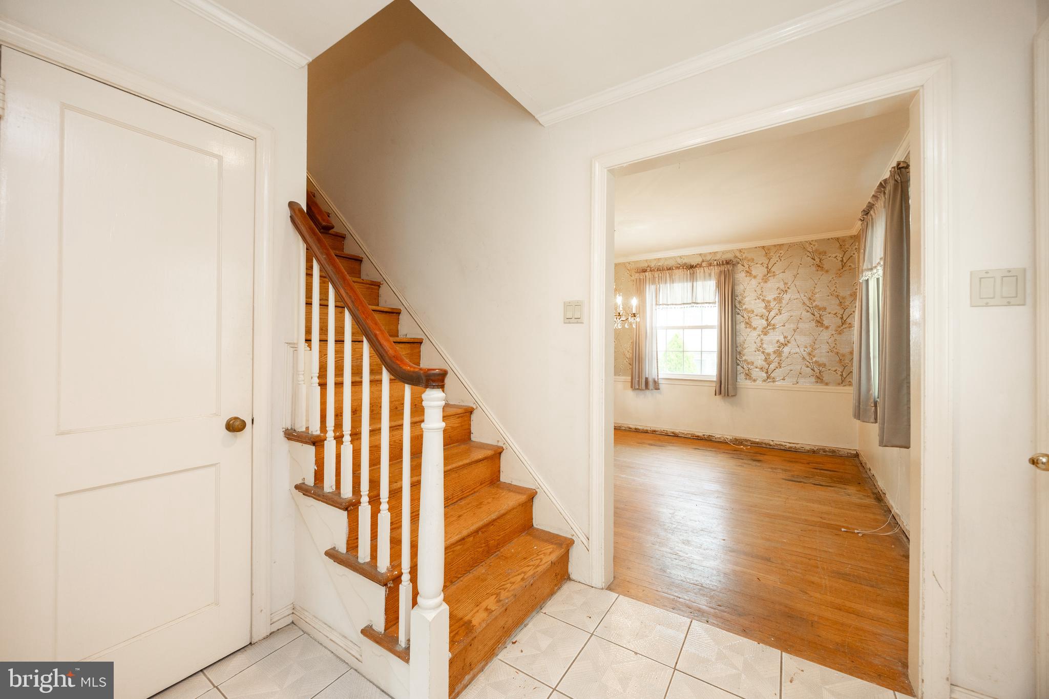 314 Spring Valley Road Springfield, PA 19064 - Photo 12 of 43 a view of entryway and hall with wooden floor