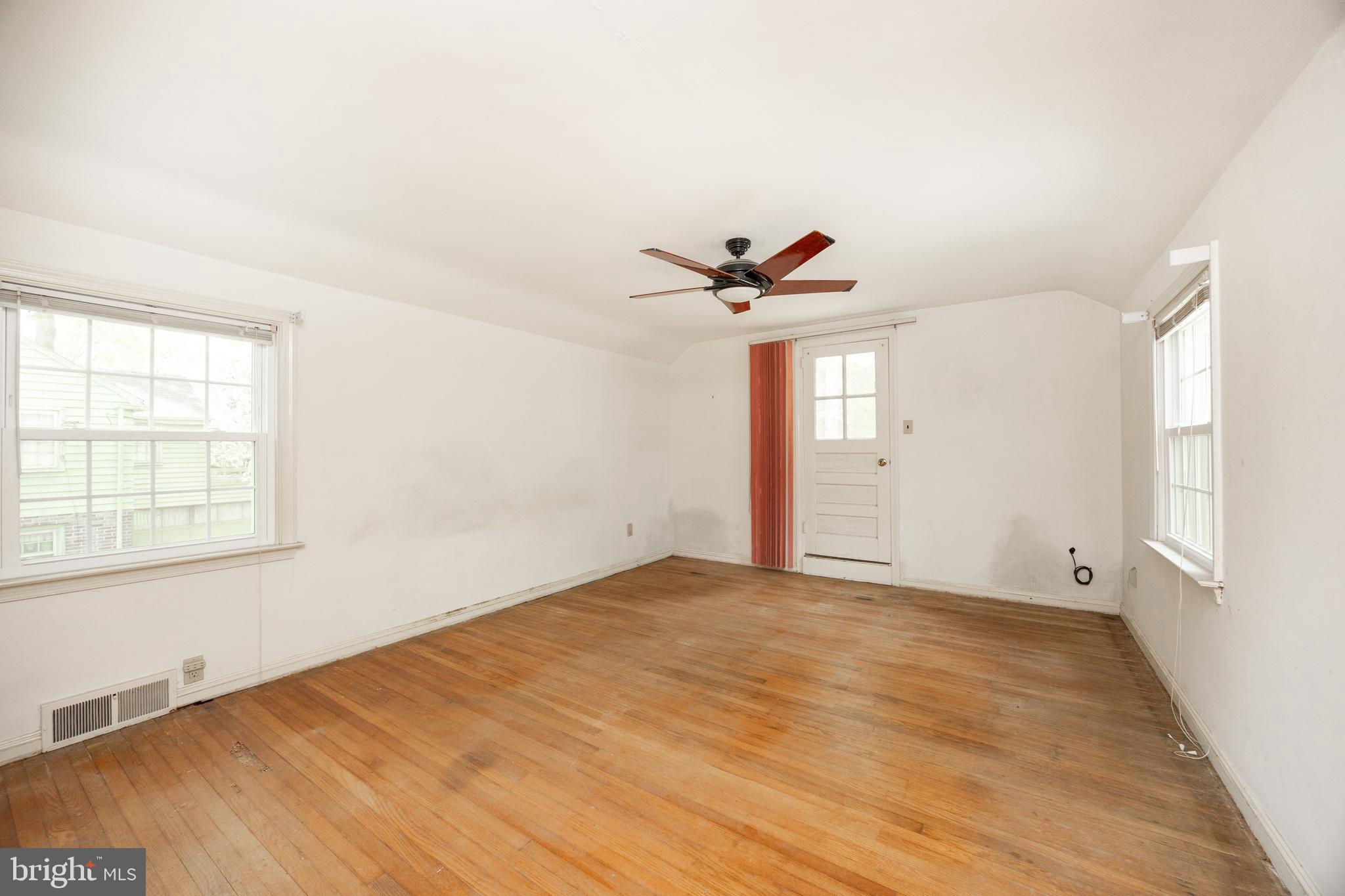 314 Spring Valley Road Springfield, PA 19064 - Photo 24 of 43 a view of an empty room with a window
