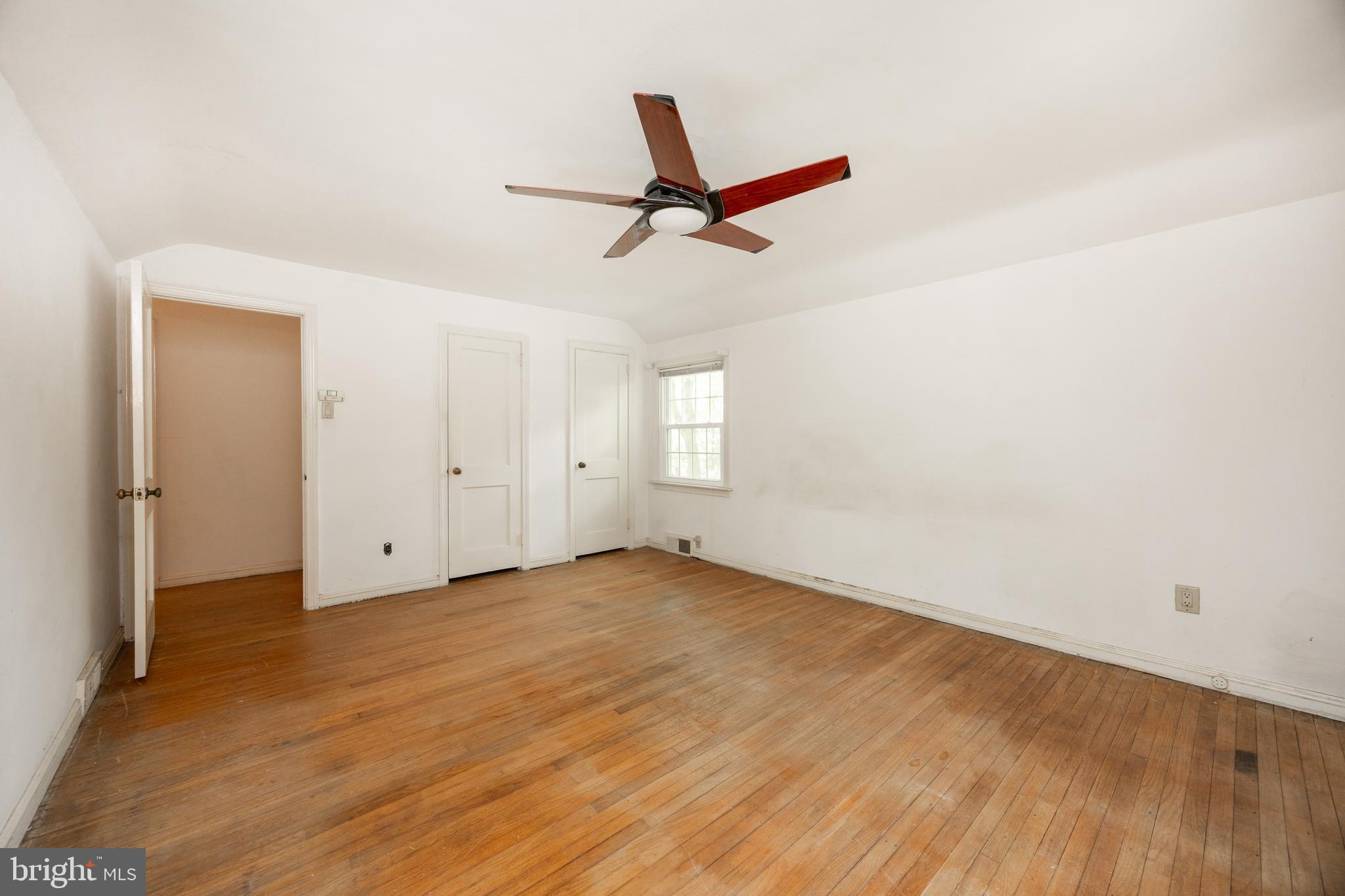 314 Spring Valley Road Springfield, PA 19064 - Photo 25 of 43 wooden floor in an empty room