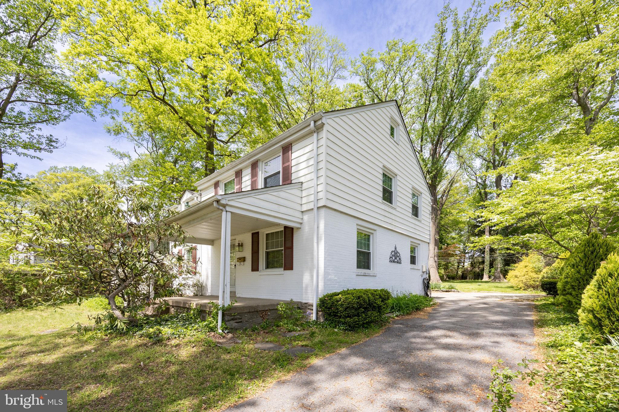 314 Spring Valley Road Springfield, PA 19064 - Photo 5 of 43 a view of a house with a yard