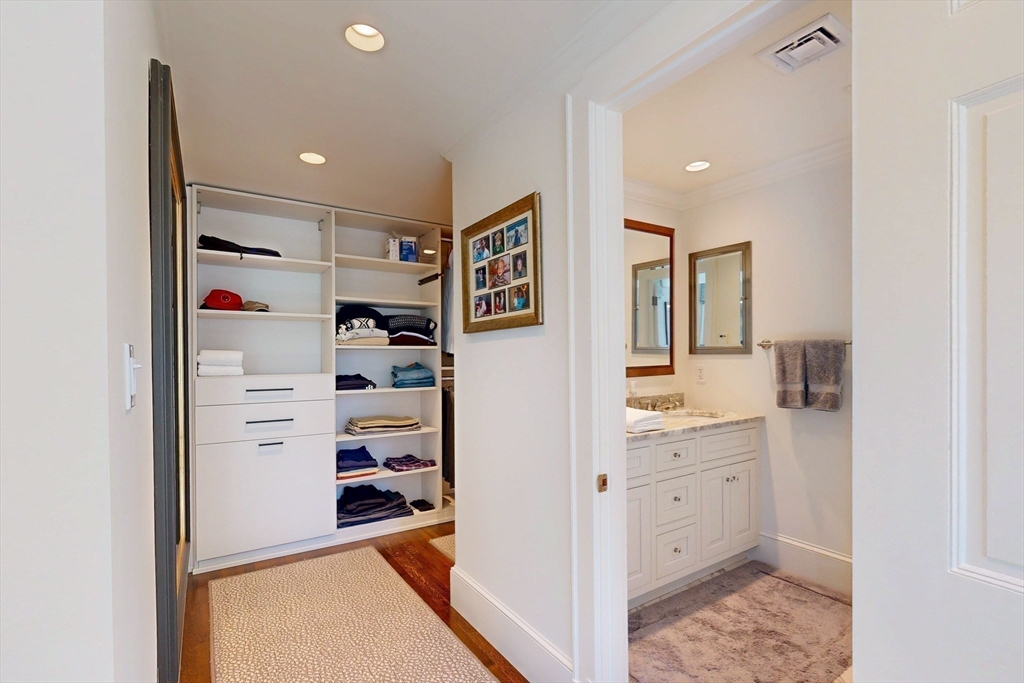 67 Farm Street Dover, MA 02030 - Photo 24 of 41