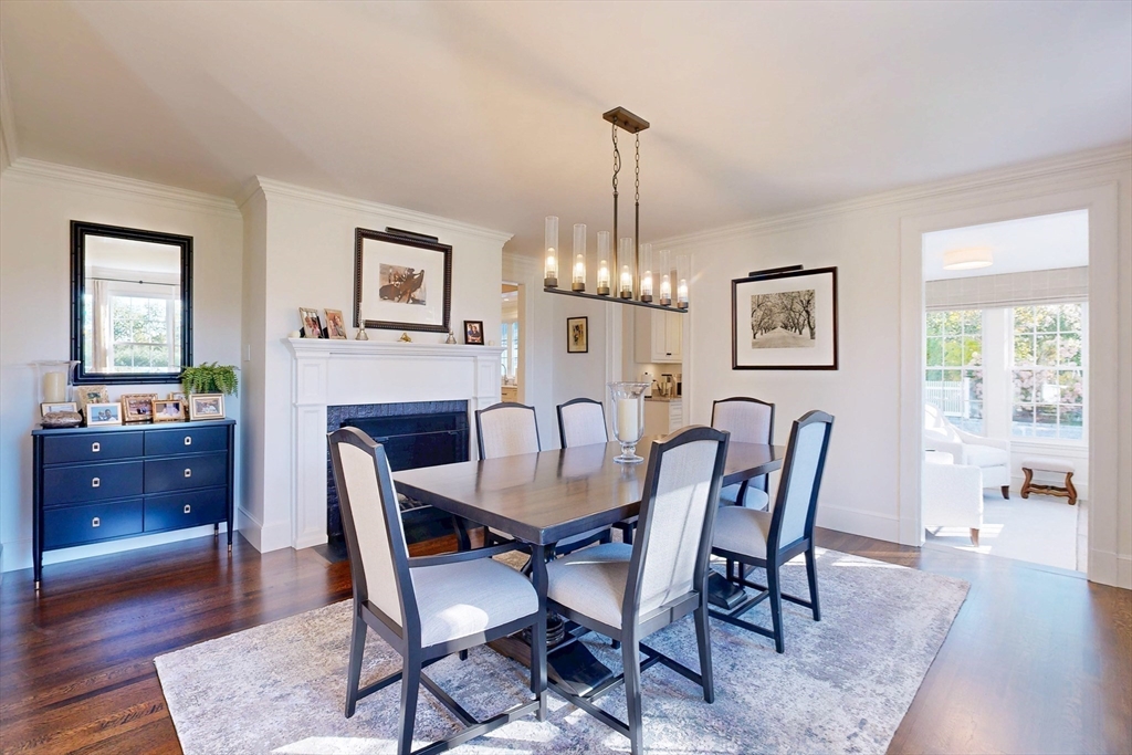 67 Farm Street Dover, MA 02030 - Photo 9 of 41