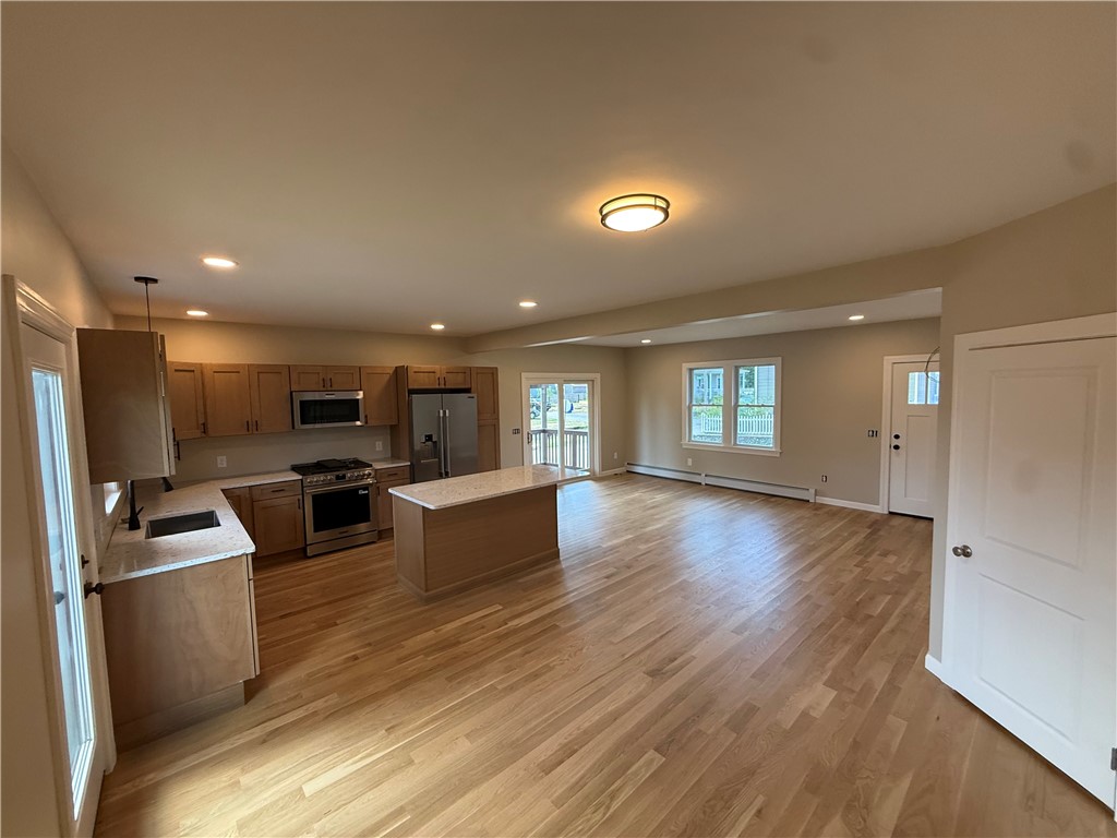63 Shore Road East Providence, RI 02915 - Photo 7 of 14